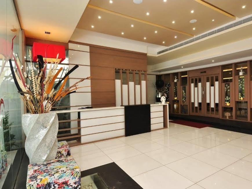 Hotel Vijay Parkinn, Gandhipuram, Coimbatore Exterior foto